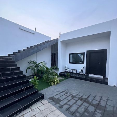 Ad Home 洛美 外观 照片